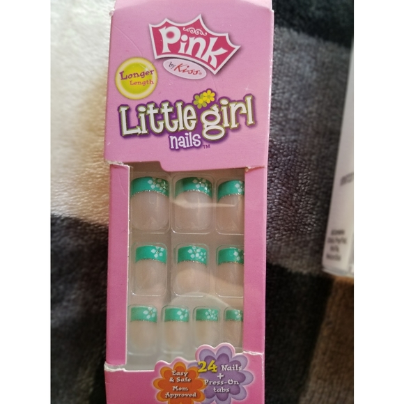 Collection of Press on Nails - Picture 5 of 13